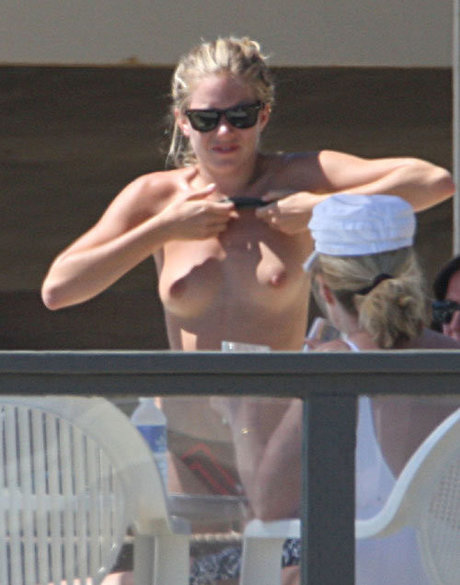 Sienna Miller セクシーモデル 写真