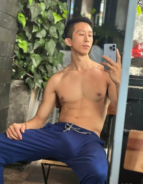 tylerwu 97free モデル 写真
