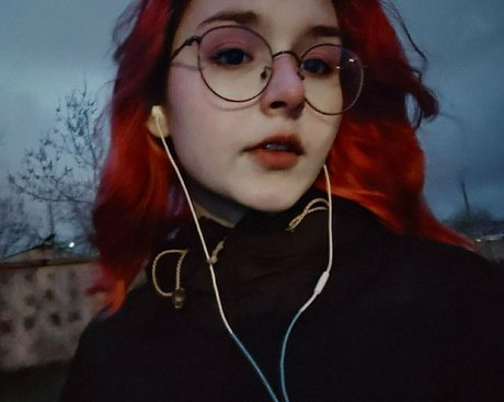 skarleeet 独占モデル 写真