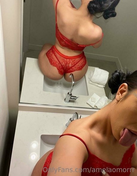 Amela Omor エロティック女優 画像