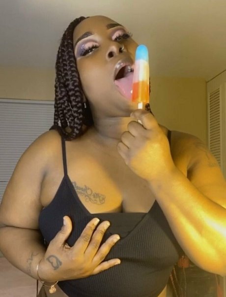 phatbootysos 高品質モデル 写真