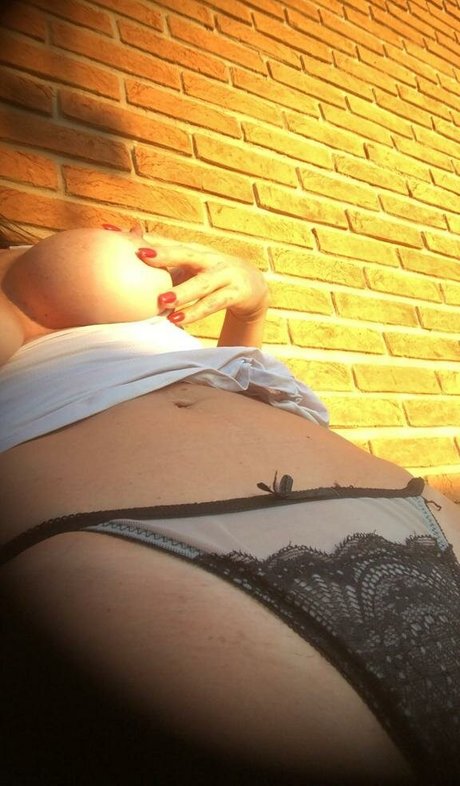 Ana Lucia Fernandes かわいいスター 写真