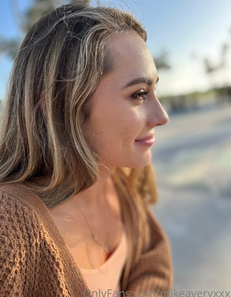 mikeaveryxxx ホット女優 写真