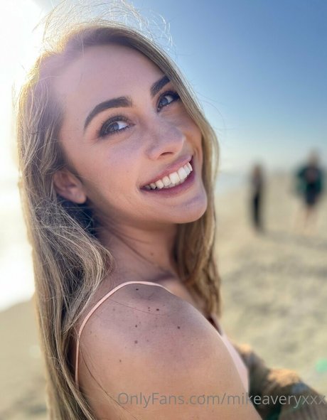 mikeaveryxxx 美しいモデル アーカイブ
