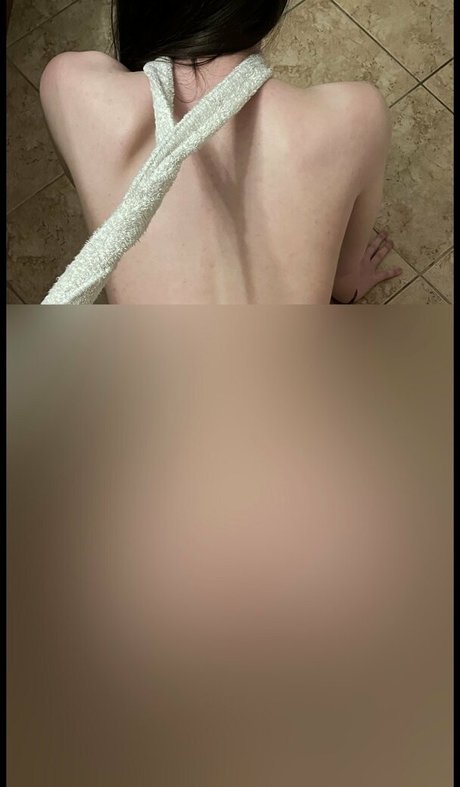 アジアンダディOnlyFans 美しい裸 ギャラリー