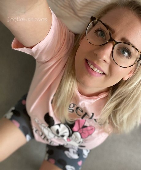 lottielushloves 素敵なポルノスター 写真