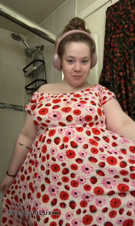 misslolaluxxxfree 美しいスター 写真