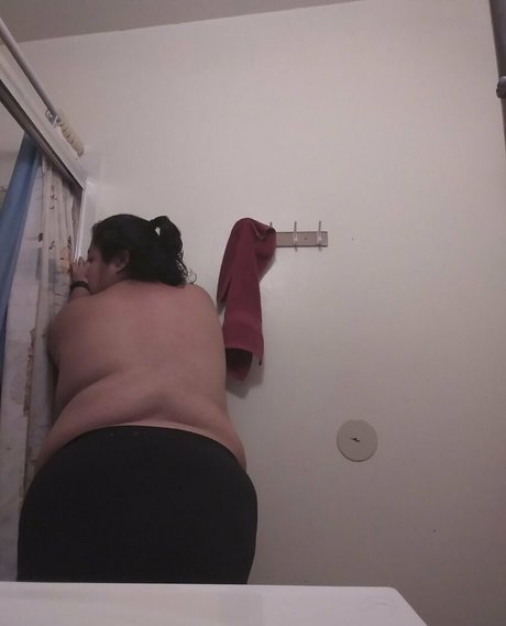 フィットネス エボニー オンリーファンズ セクシーヌード 写真
