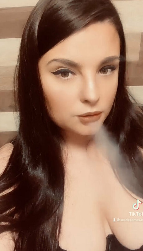 scarletjames301 ヌードモデル ギャラリー