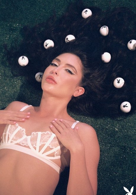 Jane Wilde スター ヌード 画像