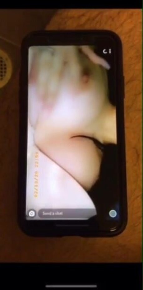 Daniela Chaverry ポルノモデル 画像