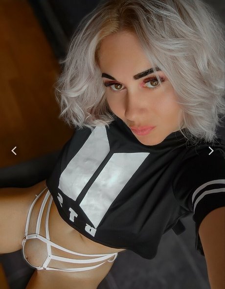 vrednashka セックスモデル 写真
