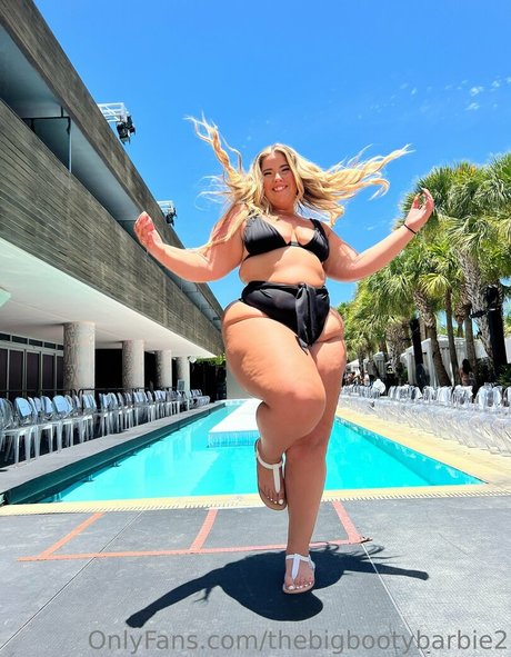 thebigbootybarbie2 完璧なモデル 画像