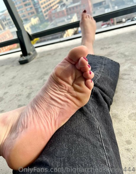 higharchedhoney444 トップスター 画像