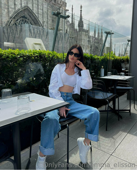emma elisson xxx女優 写真