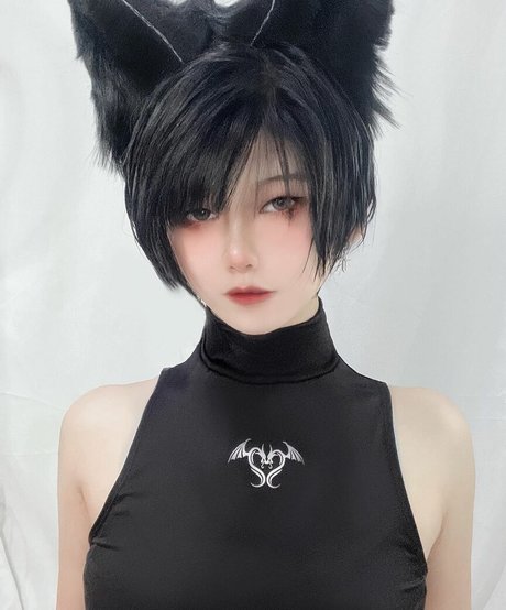Aveline Tetsuya XXXモデル 写真