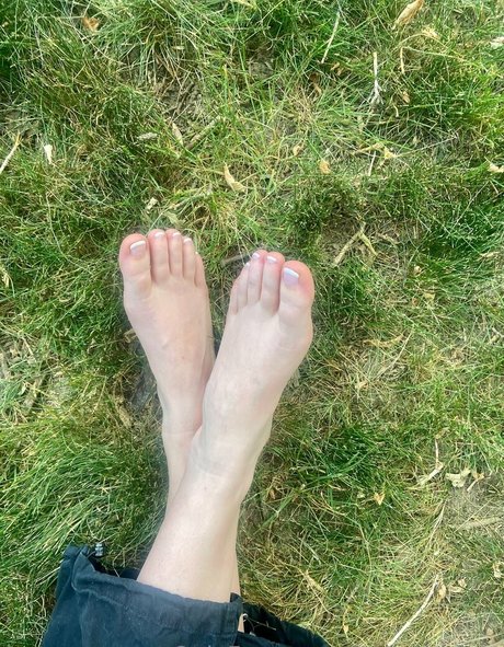 fairy girl feet 完璧な女優 画像