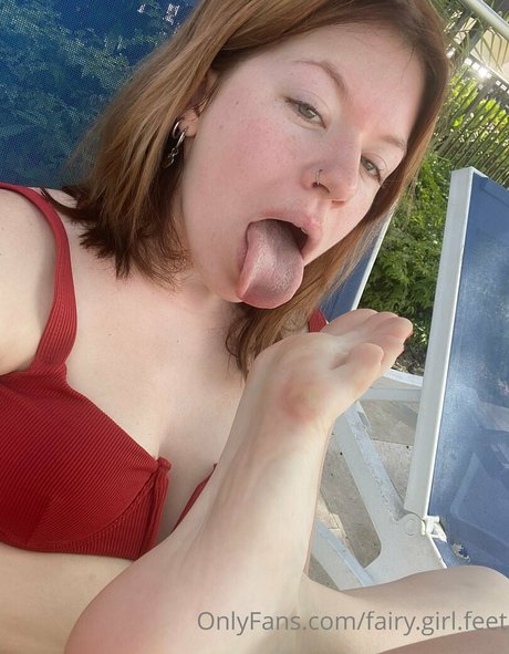 fairy girl feet セックスモデル 画像