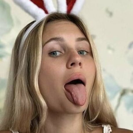 ぶっかけオンリーファンズ セクシーヌード 写真