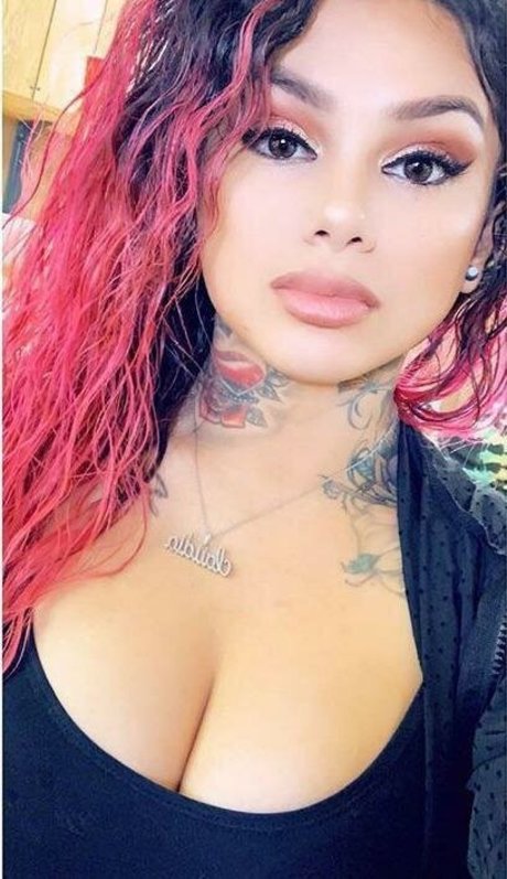 Snow Tha Product スター ヌード 写真