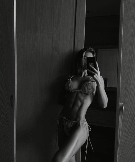 Anastasiia Mironova ポルノスター セックス ギャラリー