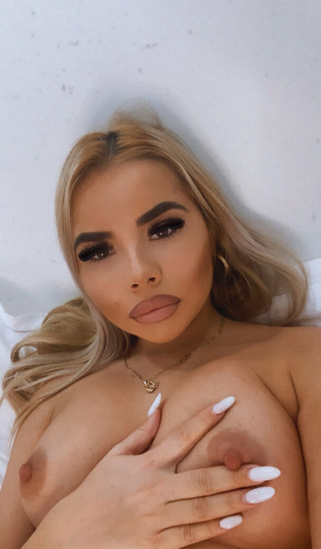 sofiiaess セックスモデル 写真