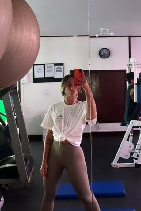 Aninha Cafe ポルノ女優 写真