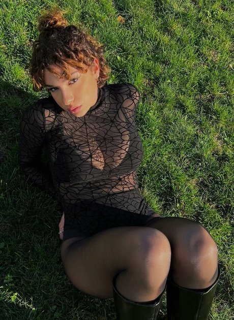 Emmy Tifrit トップポルノスター 写真