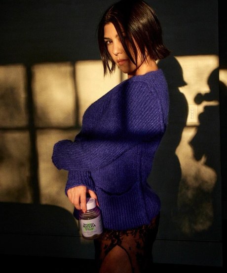 Kourtney Kardashian 独占スター 写真