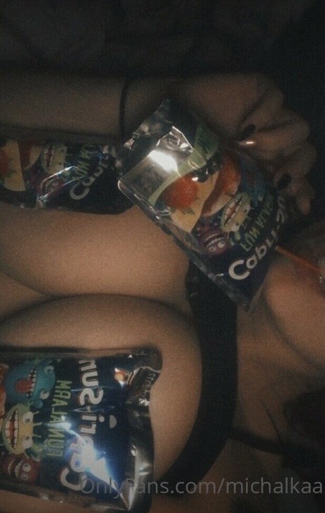 michalkaa セクシーなポルノスター 写真