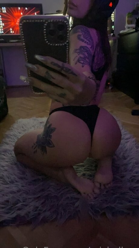 michalkaa セクシーモデル 写真