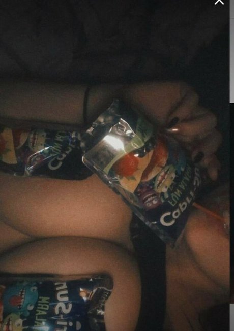 michalkaa ポルノスター ヌード 写真