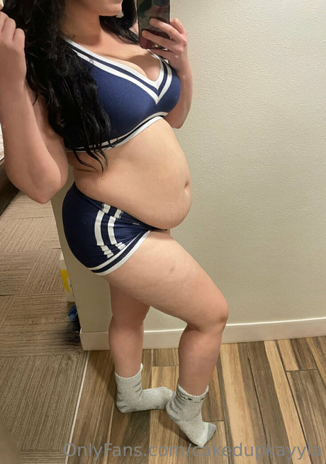 cakedupkayyla セックス女優 画像