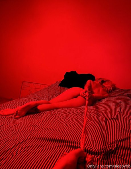 lilsojubomb ポルノスター 写真
