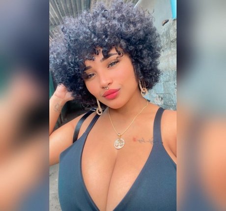 Nanah Rodrigues セックス女優 画像