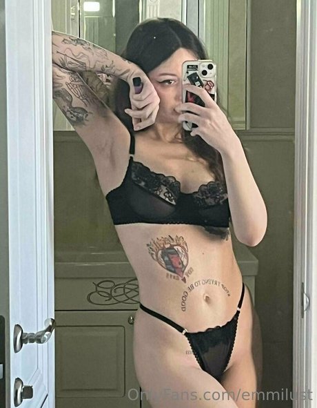 baby inky 可愛い女優 画像