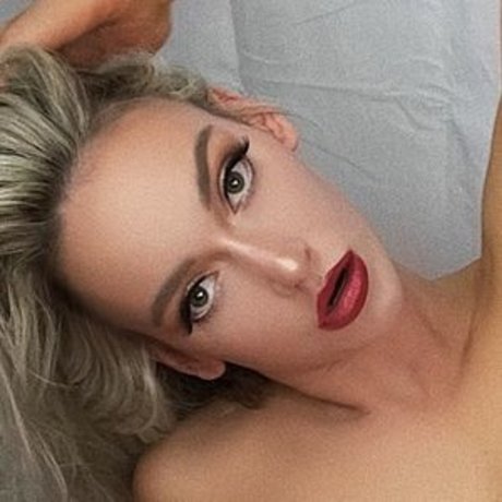 Krystal Preiss xxxモデル アーカイブ
