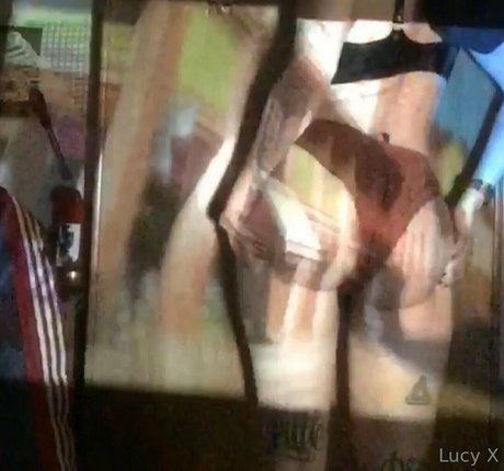 lucyxmachina 高品質のスター 写真