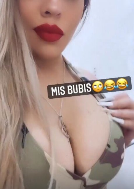 Stefany Camus Gutierrez ポルノスター エロティック 写真