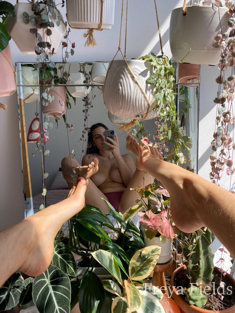Freya Fields ポルノスター 写真