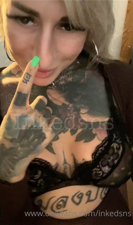 inkedsns アートポルノスター 写真