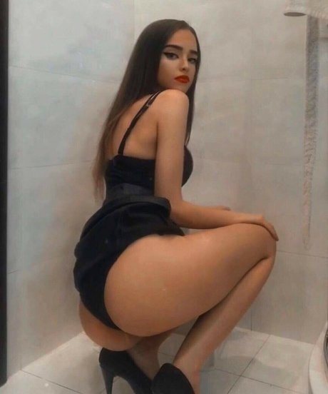 手コキ 射精 OnlyFans セクシーヌード 画像