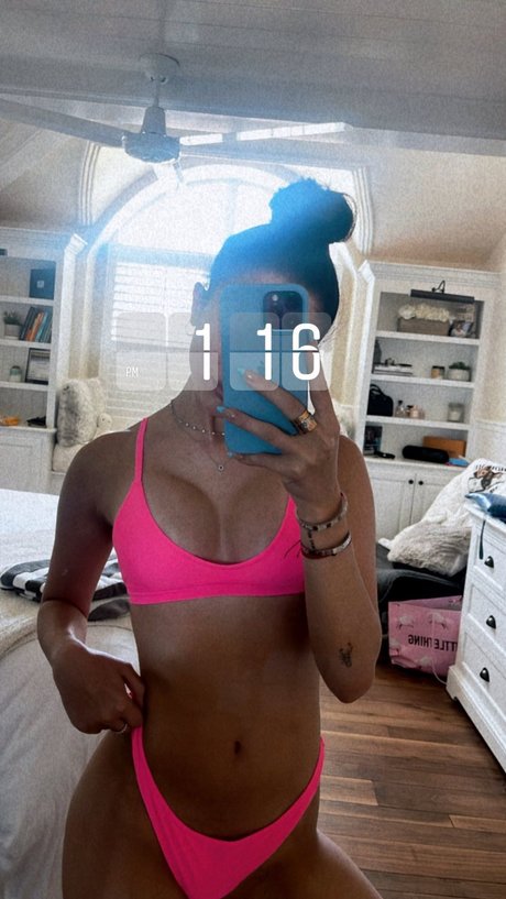Gigi Papasavvas HDモデル 写真