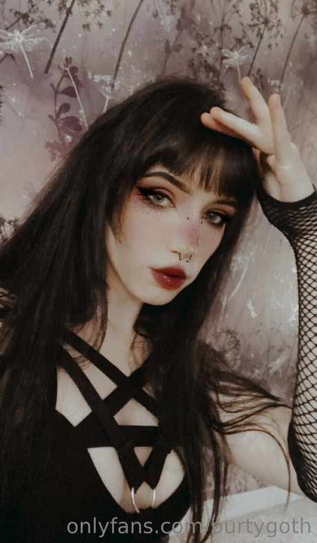 Purtygoth ホットなモデル 写真