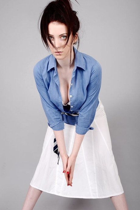 Alice Brookes エロティック女優 写真