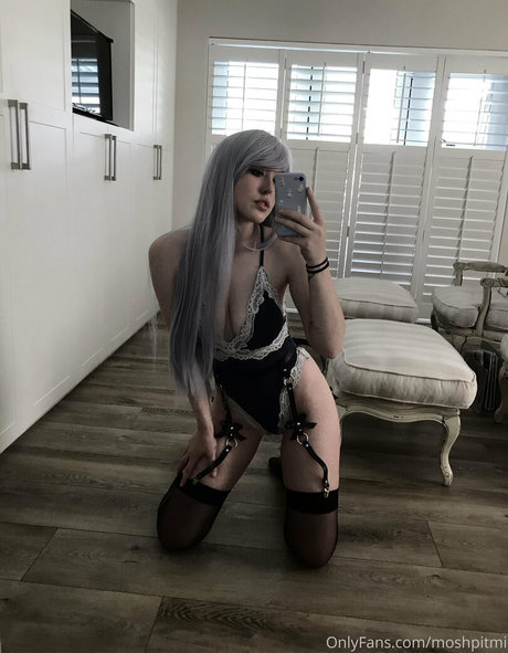 Moshpitmi 最高の女優 写真