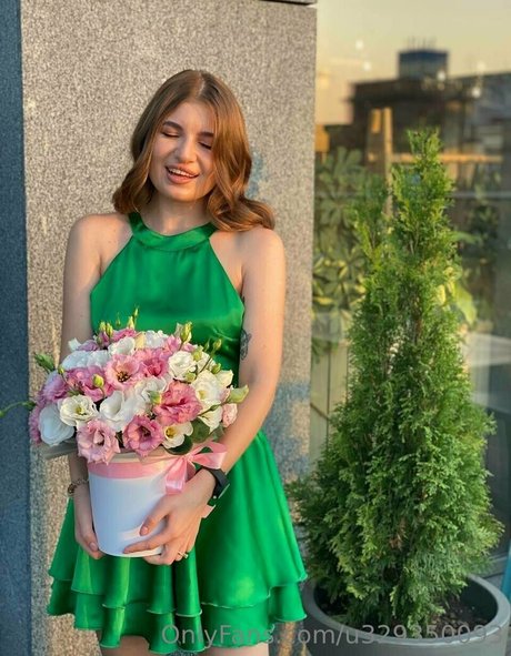 lily lilylu 高品質のスター 写真