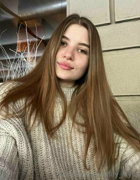 lily lilylu セクシー女優 画像