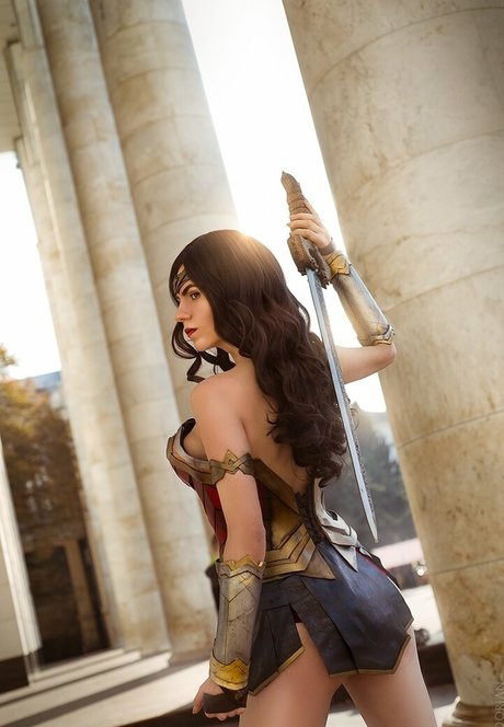 Sasha Dias ポルノスター アート 画像