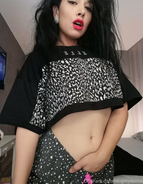 naughtydonna ポルノスター 独占 写真